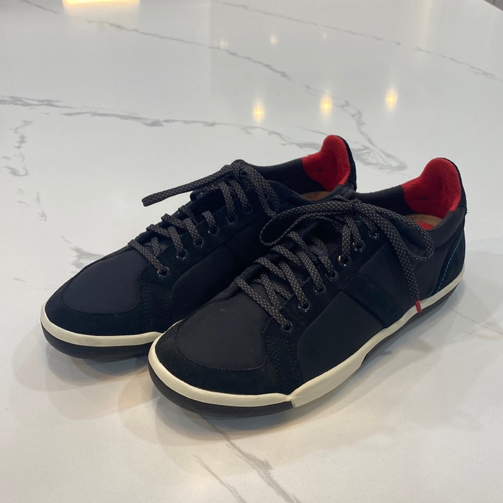 Plae shoes. Great condition!